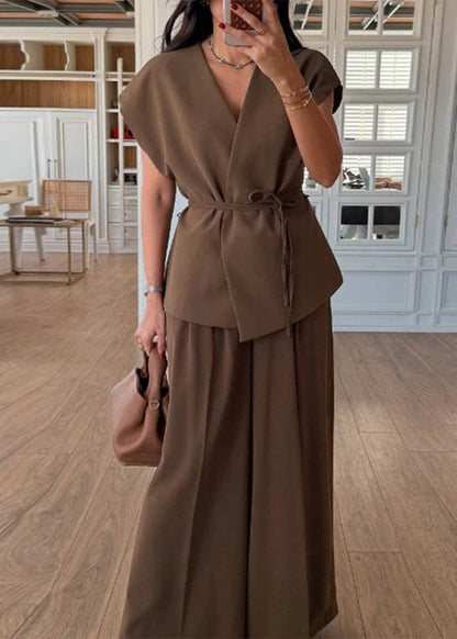 Clara | Moderno Conjunto Deportivo de Punto para Mujer con Pantalones Plisados 1