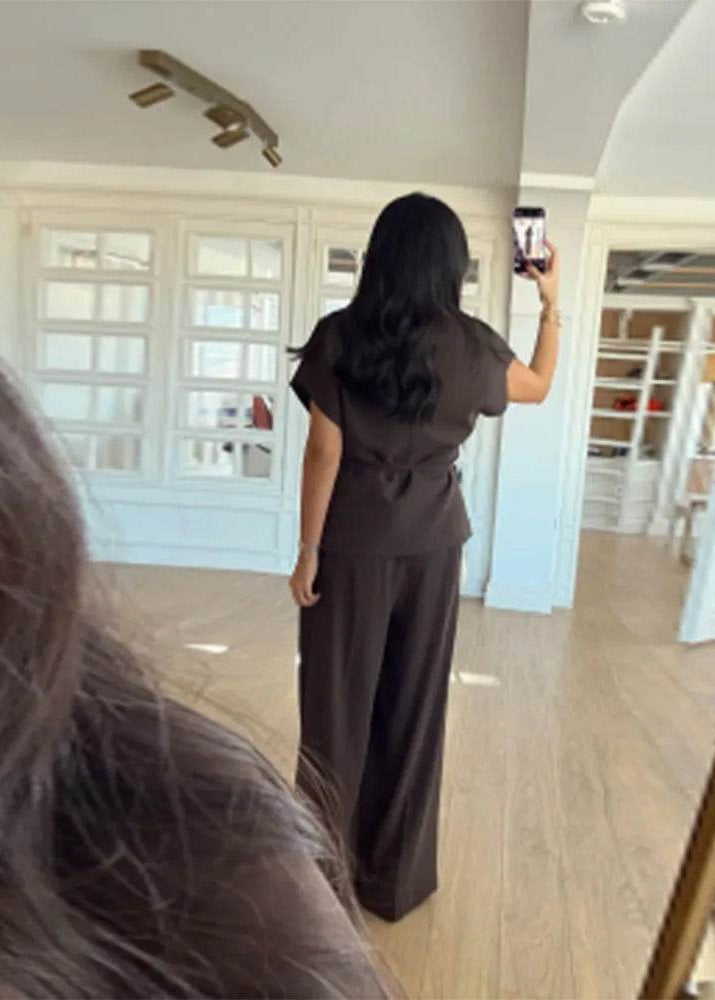 Clara | Moderno Conjunto Deportivo de Punto para Mujer con Pantalones Plisados 3