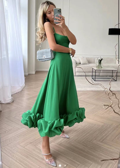 Virginia | Elegante Maxi Vestido con Detalles de Volteo para Eventos Especiales